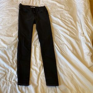 LEVI’s 710 SUPER SKINNY BLACK